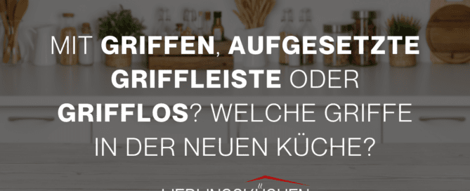 Küchenstudio Ein Bild einer Küche mit den Worten mit griffen, außete griffese oder griffes.
