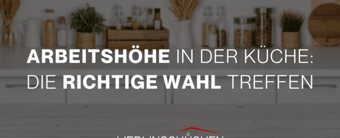 Küchenstudio Ein Bild einer Küche mit einem Zitat darauf, das lautet: „Aberohne in der Küche die rechtige.“