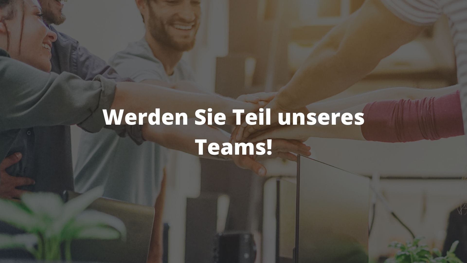 Küchenstudio Eine Gruppe von Menschen schüttelt sich die Hand mit den Worten: „Werde sie te ll unseres Teams.“